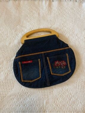 Vintage Denim Floral Pocket Round Tote with Wooden Handle - Navy